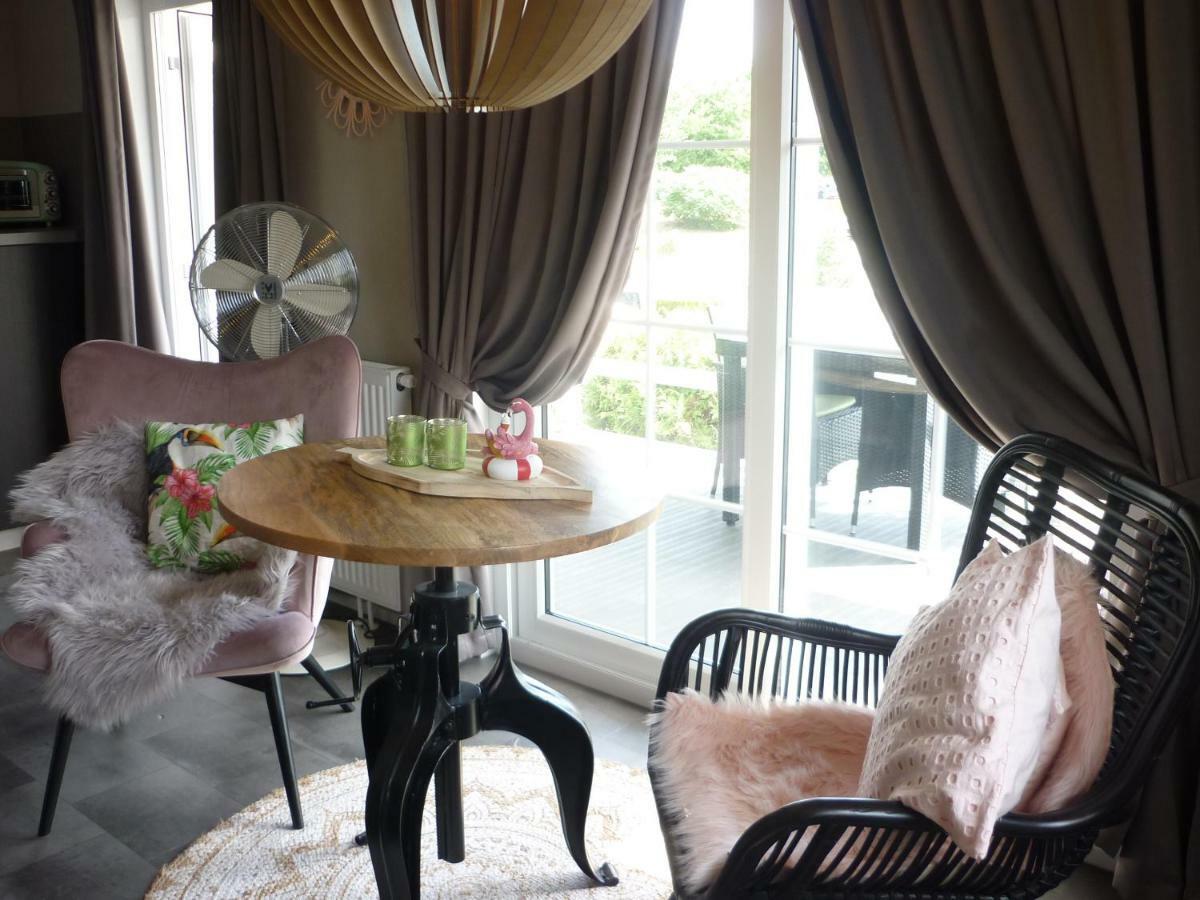 Zu Jeddelohs Lodge Hotel Gladenbach Bagian luar foto